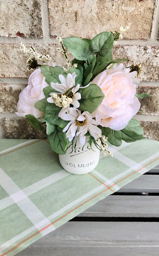 White Daisy & Rose Arrangement